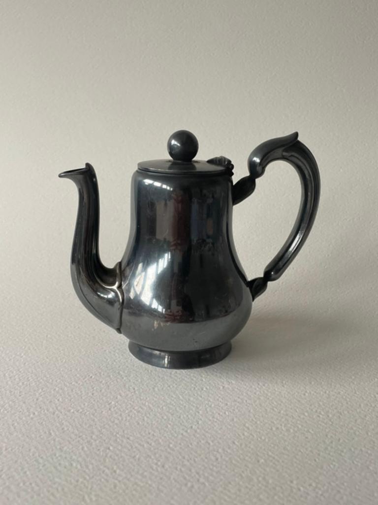 Petit pot à lait Christofle en metal, Enlèvement
