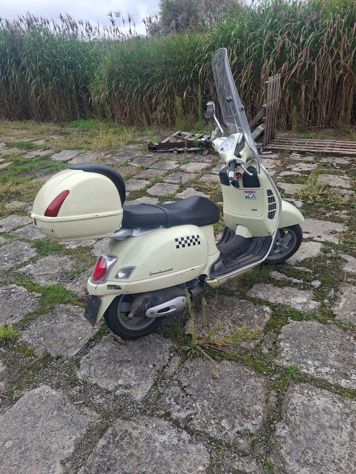 a vendre vespa 125 4t, Vélos & Vélomoteurs, Enlèvement