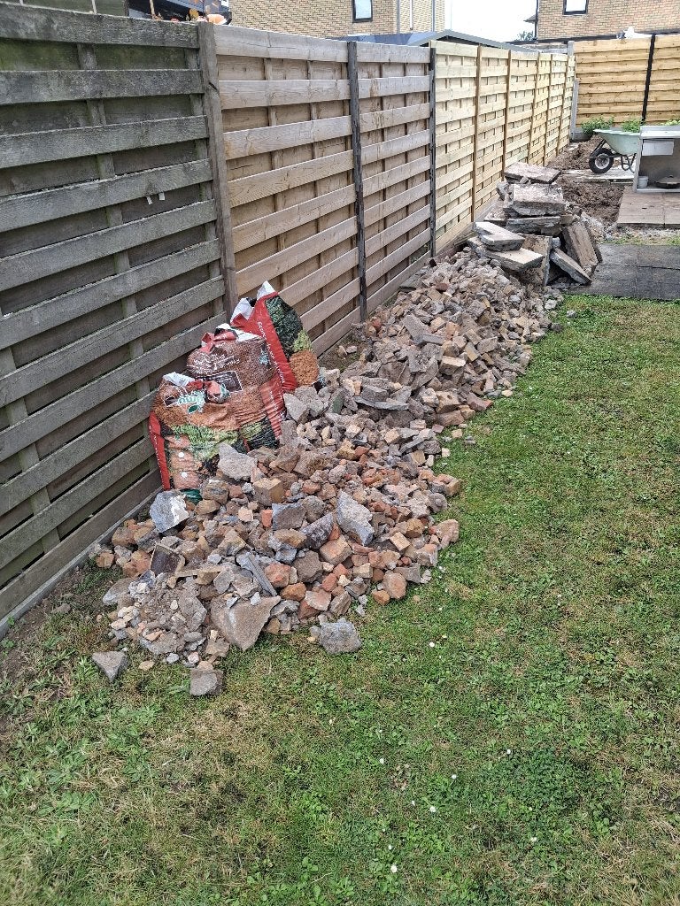 Gratis steenpuin + 100 euro, Ophalen
