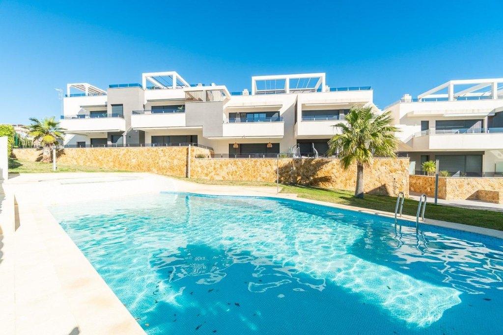 Moderne bovenwoning met dakterras in Villamartín, Immo, Buitenland, 148 m², Spanje, 2 kamers, Villamartín, Orihuela Costa
