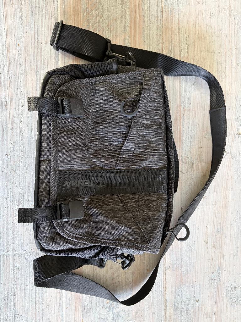 Cameratas Tenba Messenger DNA 8, TV, Hi-fi & Vidéo, Photo | Sacs pour appareil, Enlèvement, Comme neuf, Sac à bandoulière, Autres marques