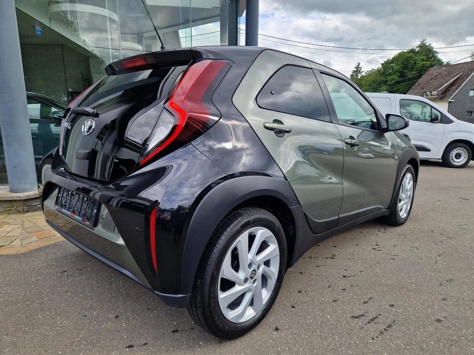 Toyota Aygo Design (bj 2022), Auto's, Toyota, Stof, Gebruikt, Euro 6, 109 g/km