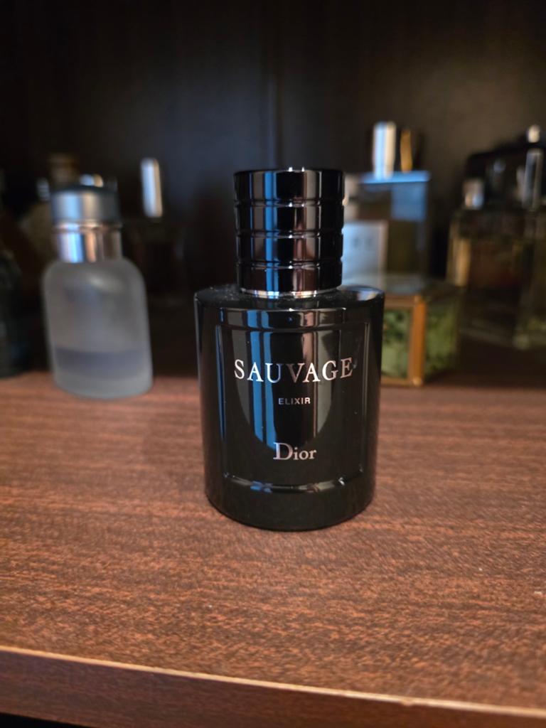 Dior Sauvage Elixir 60ml, Handtassen en Accessoires, Uiterlijk | Parfum, Ophalen of Verzenden