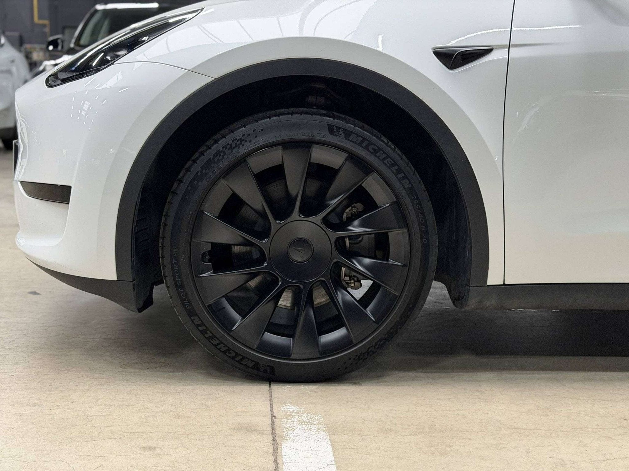Tesla Model Y PREMIUM RWD - HARDWARE 4 - AUTOPILOT - FSD REA, Autos, Cuir, 299 ch, Achat, Entreprise
