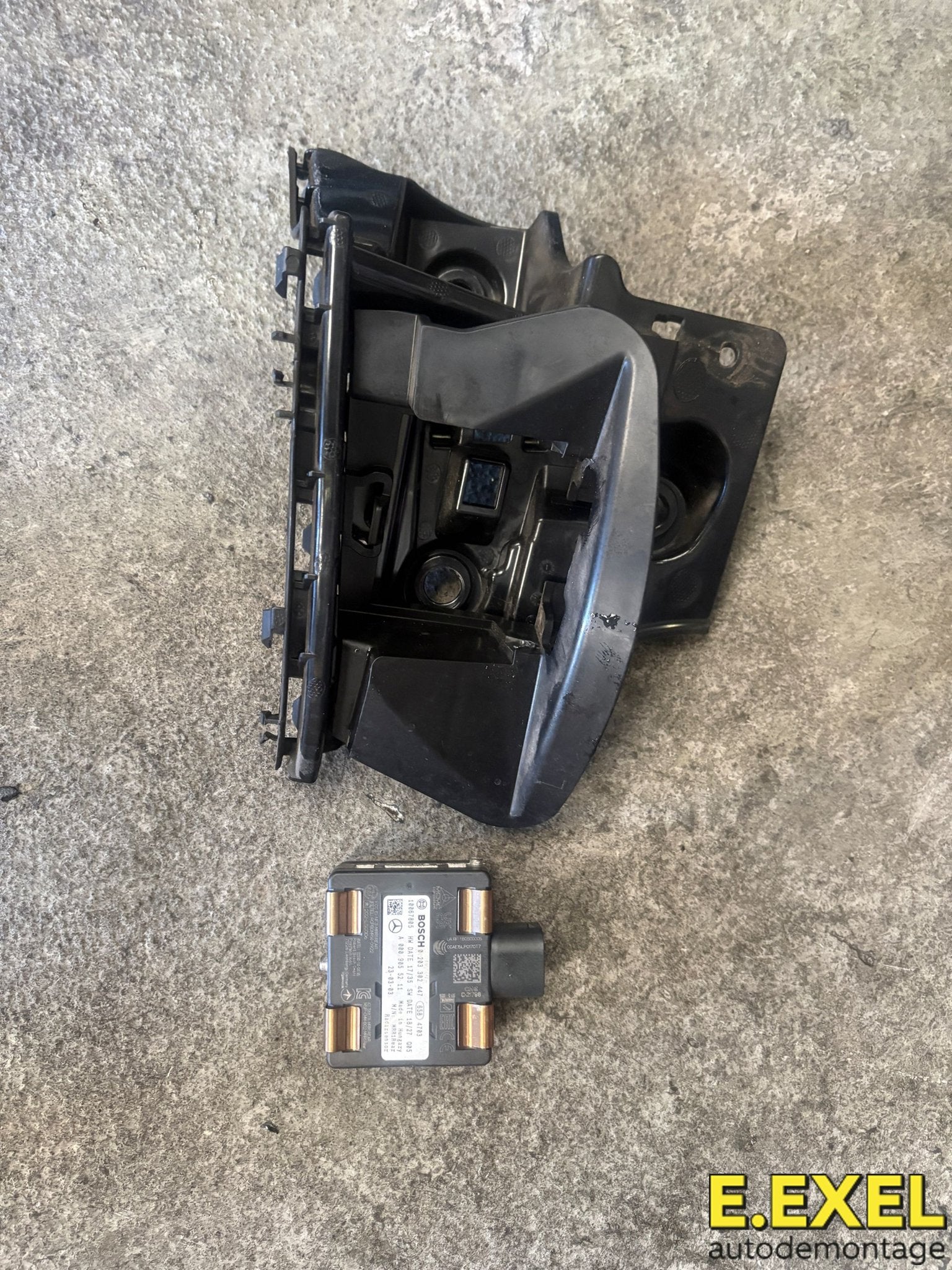 Radar sensor links Mercedes GLA H247 A0009055211, Origine de la pièce connue, Utilisé, -, -