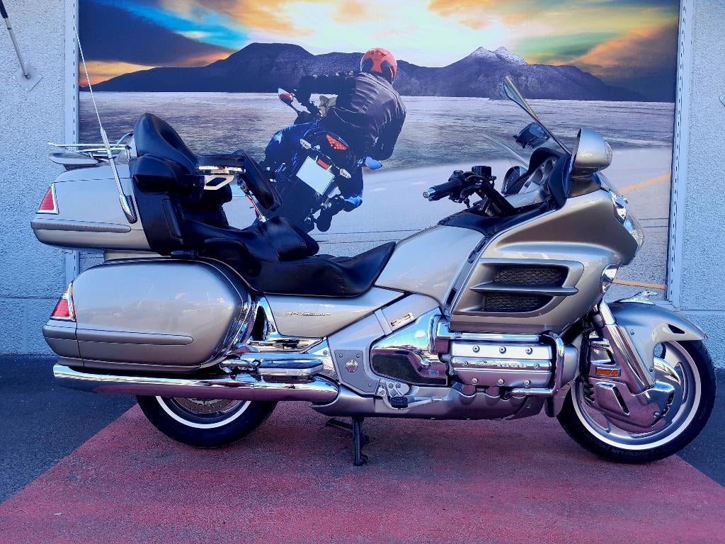 HONDA GOLDWING GL1800 ABS Garantie 1 ou 2 ans MOTOSD, Motoren, Motoren | Honda, Bedrijf, Toermotor, meer dan 35 kW, Motorrijbewijs A