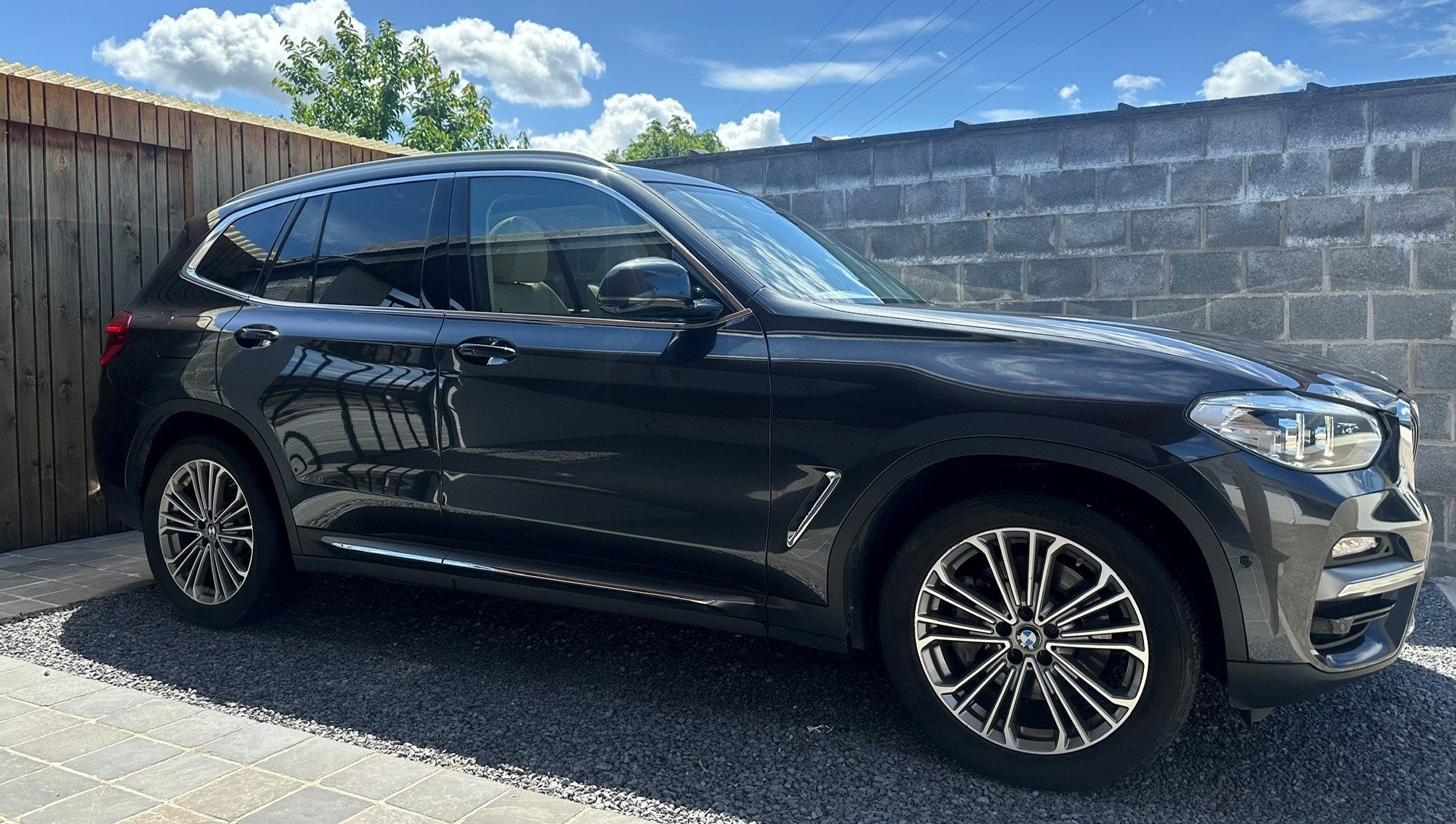 BMW X3 2.0iA xDrive30 Keyless Pano Led Navi Leder Full, Auto's, 1998 cc, Gebruikt, 4 cilinders, https://public.car-pass.be/vhr/d8aac825-6f93-4b1f-b886-20e2159d03e1