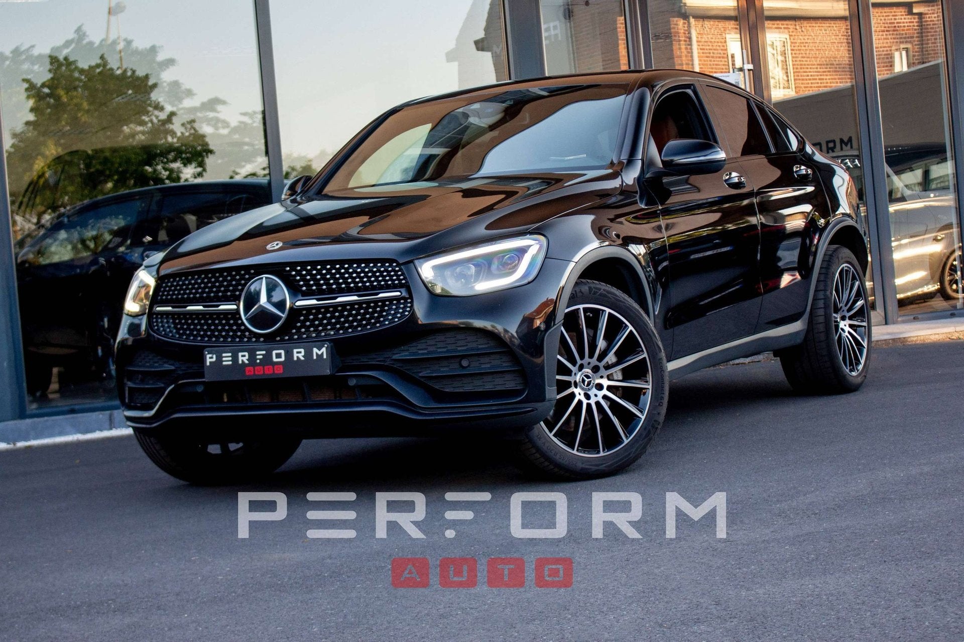 Mercedes-Benz GLC 300 e COUPÉ*4MATIC*AMG*NIGHT PACKACK*TOP, Autos, Achat, Entreprise, https://public.car-pass.be/vhr/bb82f98d-1190-4dec-86f3-3c16531e8a4c