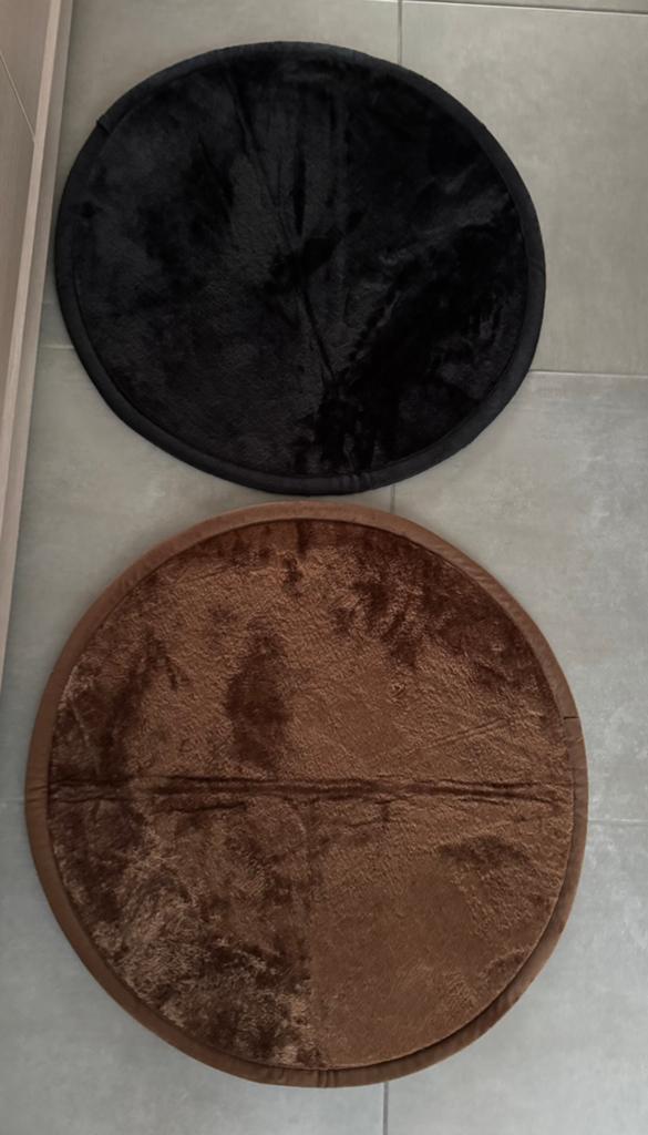 2 heel zachte tapijtjes, Maison & Meubles, Ameublement | Tapis & Moquettes, Neuf, Noir, Rond, 50 à 100 cm