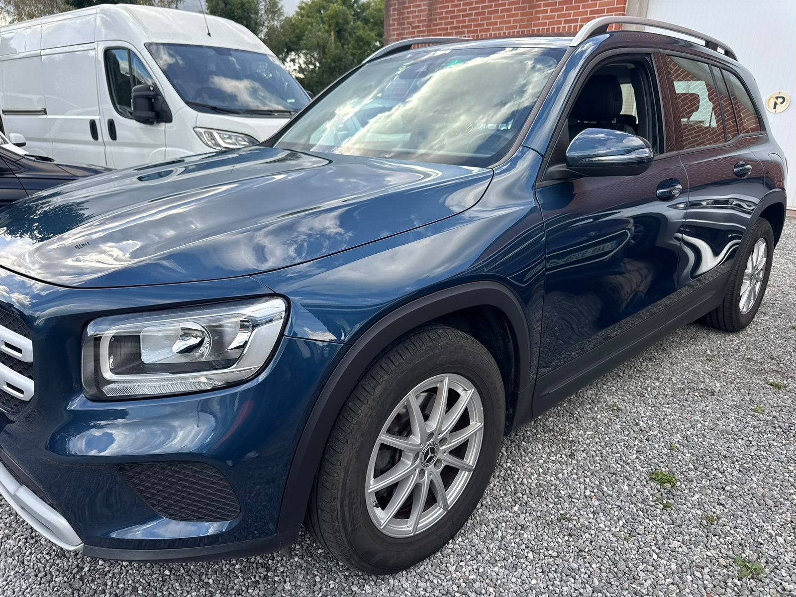 Mercedes-Benz GLB 180CDI, Auto's, 4 cilinders, https://public.car-pass.be/vhr/d7448cda-c04d-4b8c-bf62-52ad0a172582, Blauw, Leder en Stof