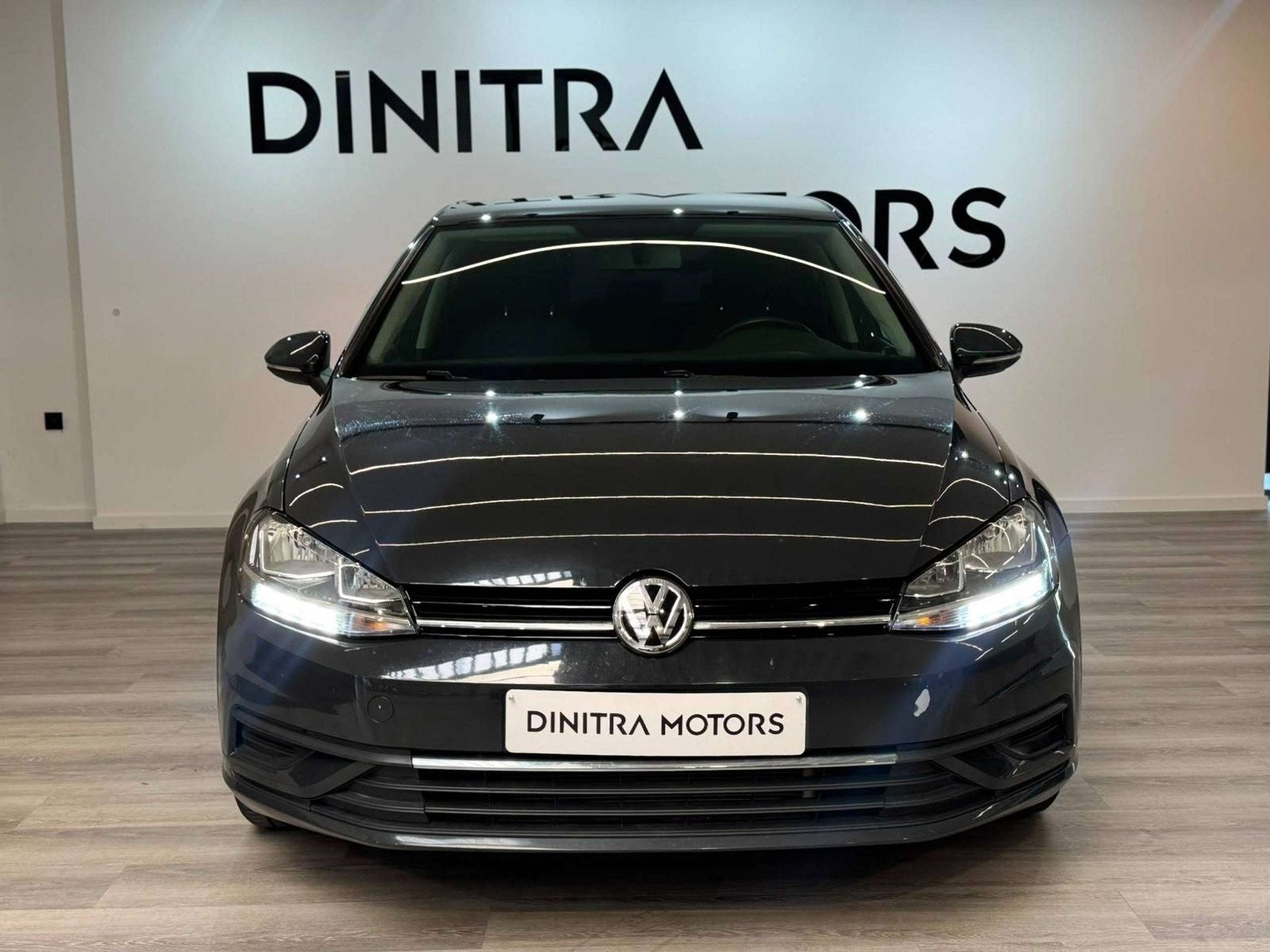 Volkswagen Golf 1.0 TSI Highline - Carplay/Navi/Cruise, Auto's, Volkswagen, Stof, Gebruikt, Bedrijf, 5 deurs