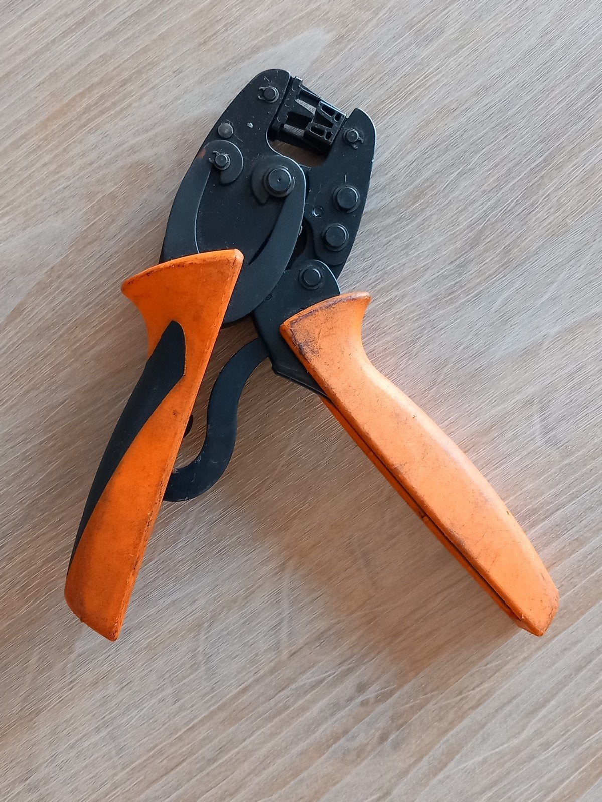 Pijnboomcrimper, Ophalen, Zo goed als nieuw