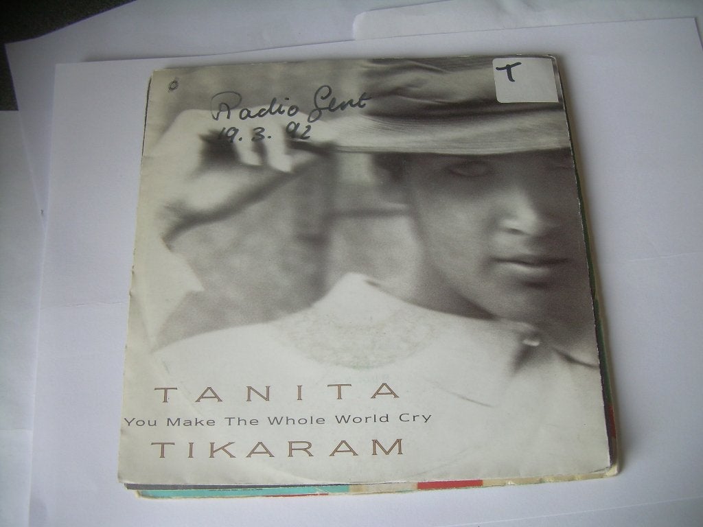 SINGLE 45T - Tanita Tikaram - Tu fais pleurer le monde entie, Enlèvement ou Envoi, 7 inch, Comme neuf, Pochette photo