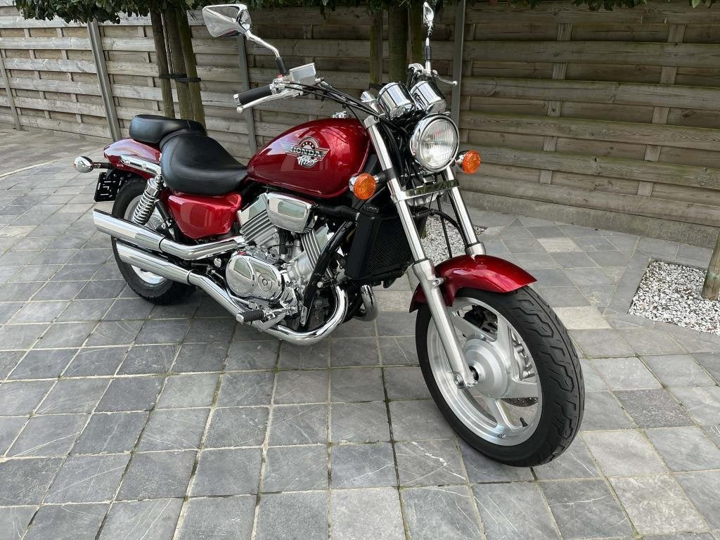 Honda VFR 750 C (Magna), Motos, Enlèvement, Utilisé
