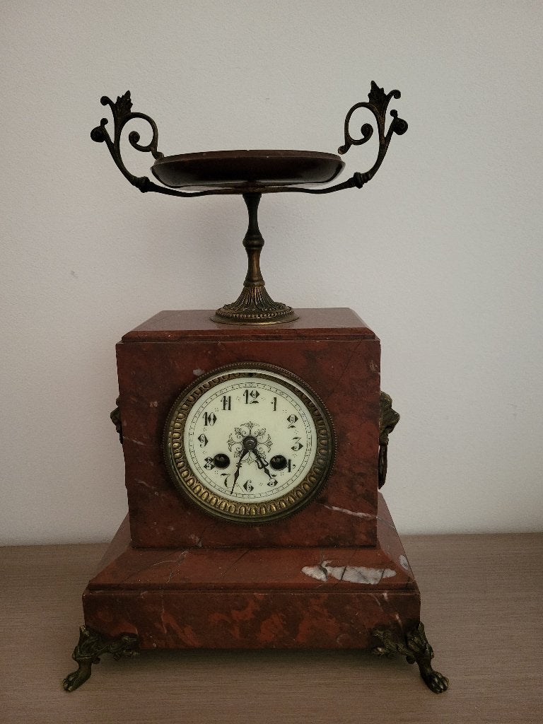 Antieken pendule, Ophalen