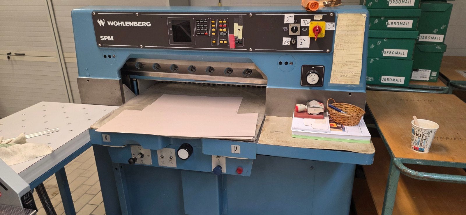 Massicot professionnel WOHLENBERG 76 SPM