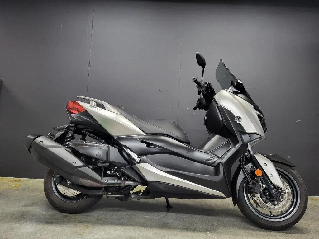 Yamaha XMAX 400 (année de construction 2017), Motos, Scooter, Entreprise, 400 cm³, 12 à 35 kW