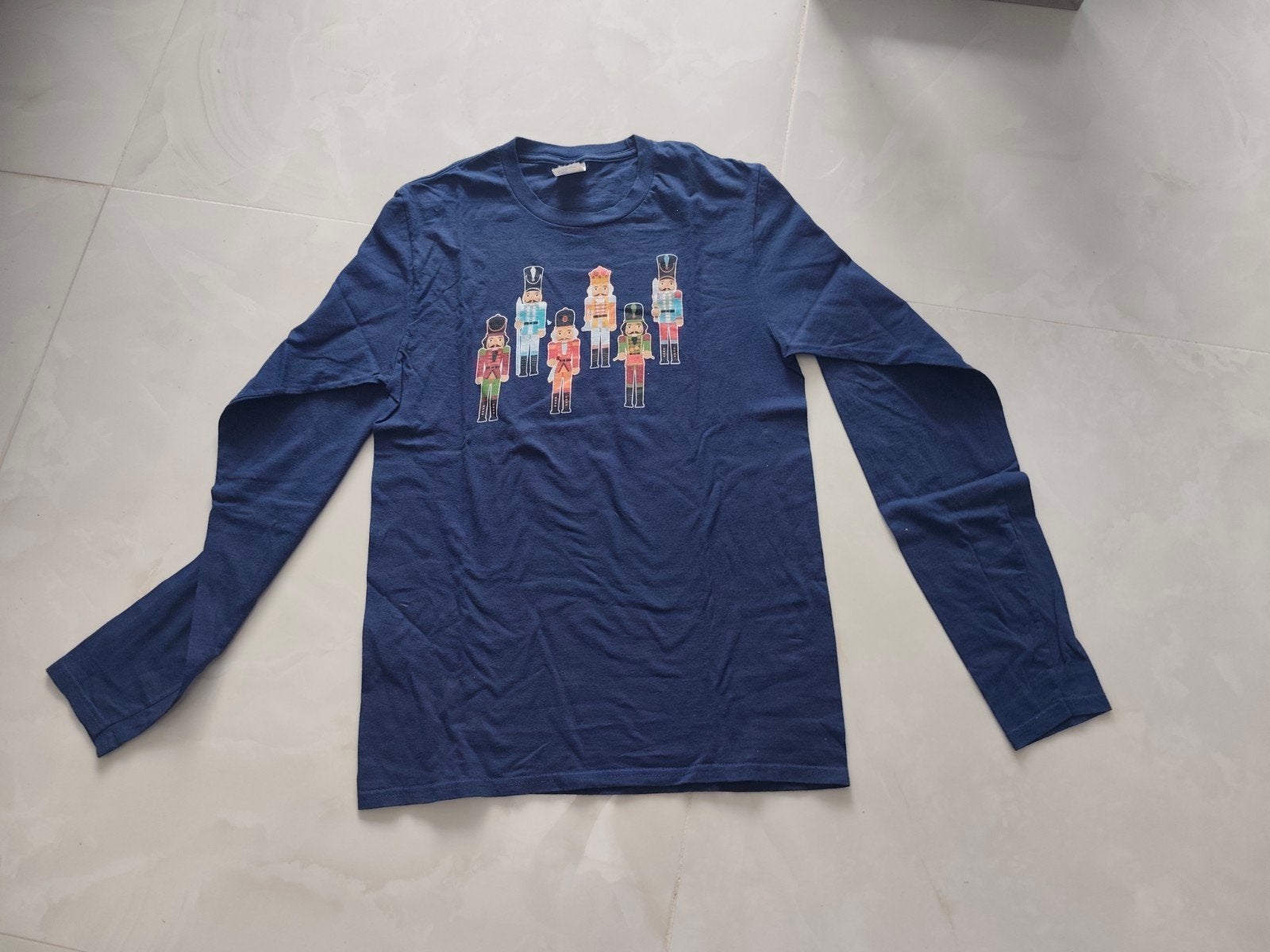 Mooi T-shirt met notenkraker. 100% katoen. T.M., Maat 38/40 (M), Ophalen of Verzenden, Zo goed als nieuw, Lange mouw