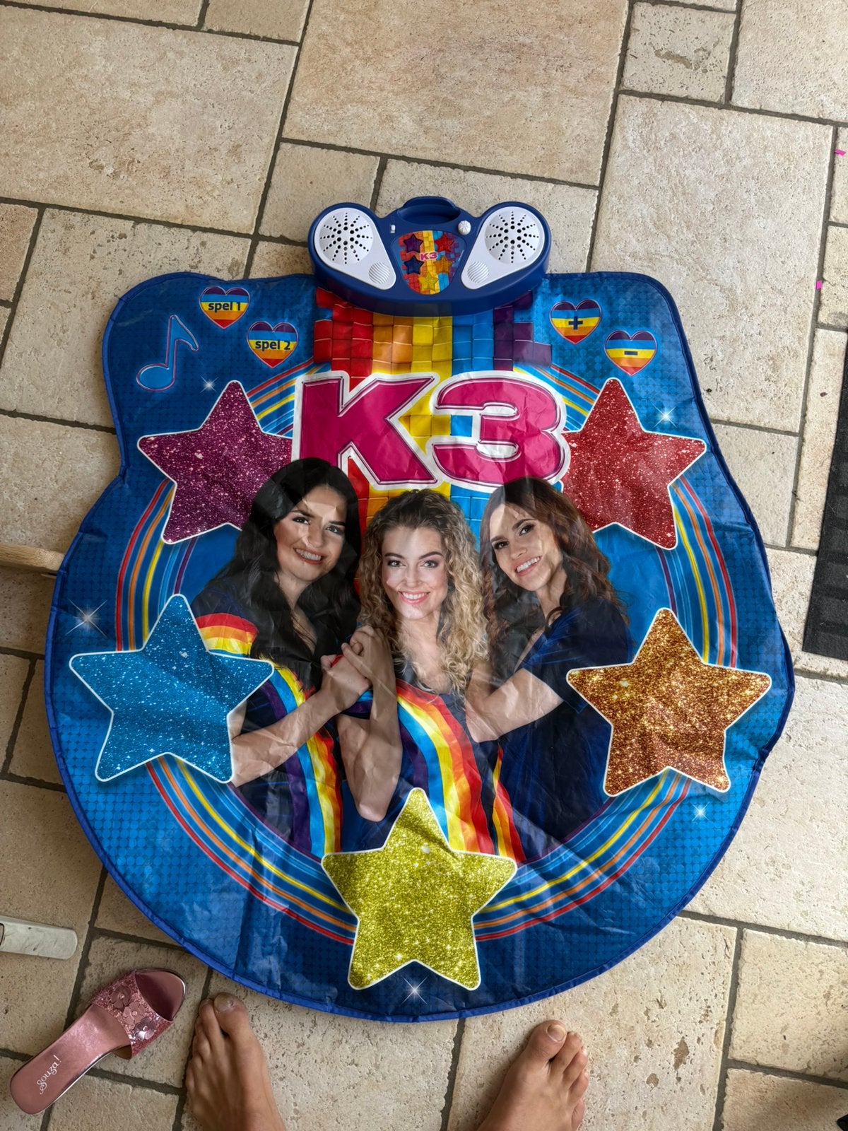 K3 dansmat, Enlèvement, Comme neuf