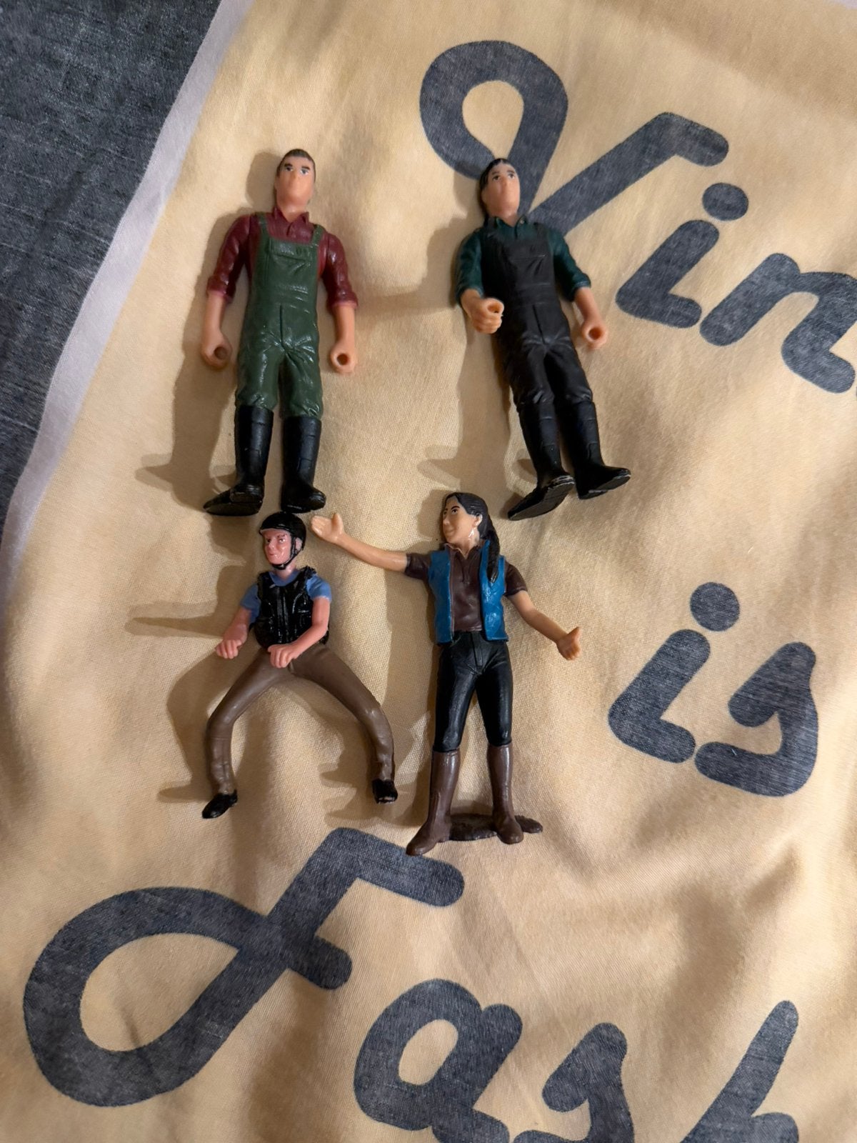 4 kleine popjes ( nep schleich ), Verzamelen, Ophalen of Verzenden