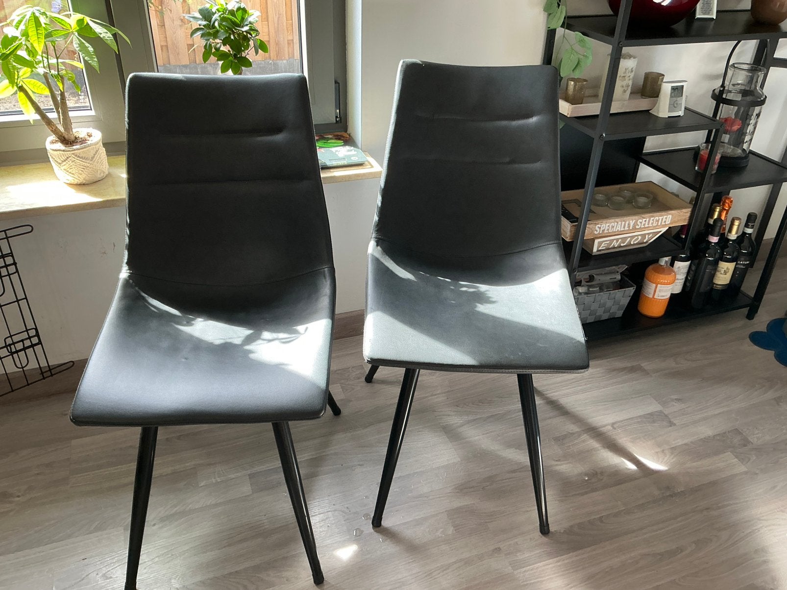 Stoelen in skai, Ophalen, Kunststof, Gebruikt, Zwart