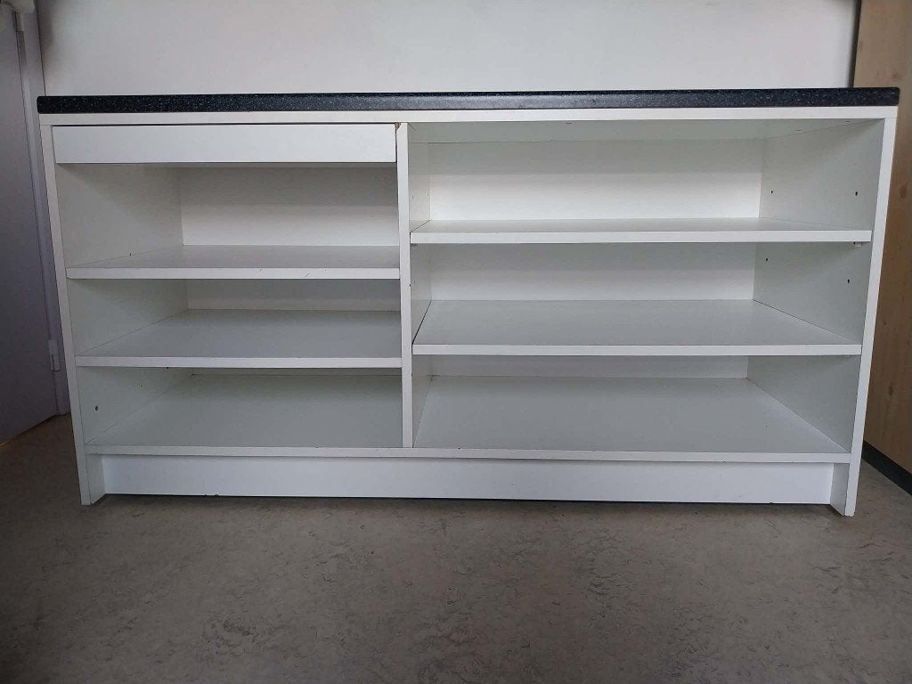 Kast op wielen met werkblad op., Huis en Inrichting, Kasten | Computermeubels, Ophalen, Gebruikt, 70 tot 120 cm, 120 tot 170 cm