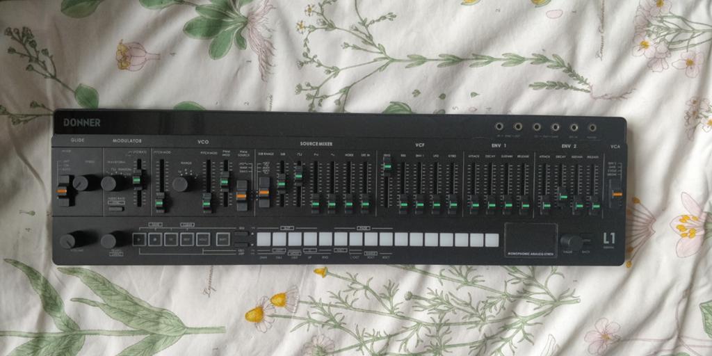Donner L-1, Muziek en Instrumenten, Synthesizers, Ophalen of Verzenden