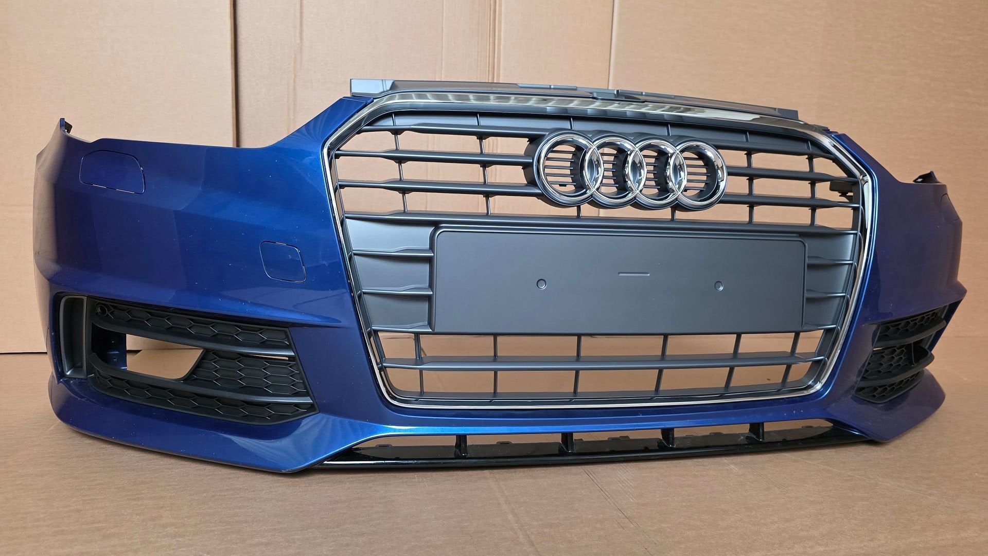 Voorbumper Audi A1 8XA S-line Facelift KLS Origineel Bumper, -, Origine de la pièce connue, Utilisé, -