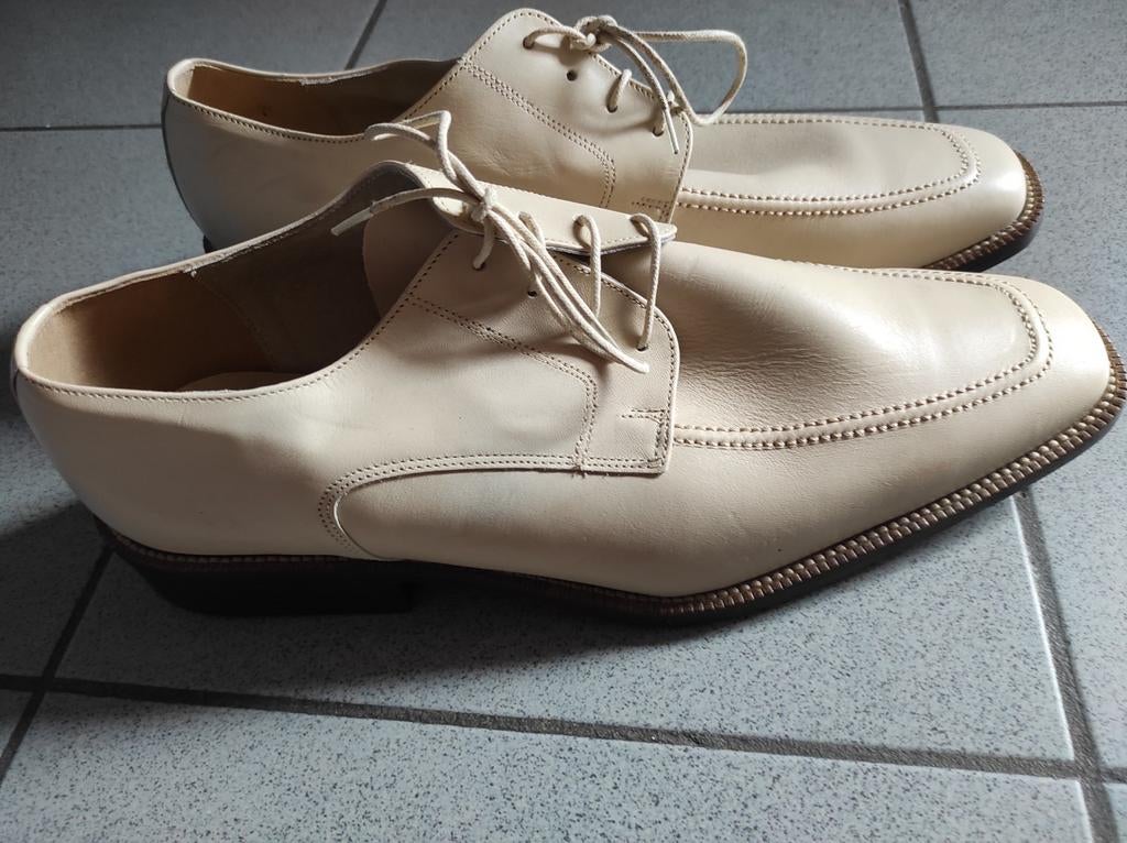 Italiaanse schoenen voor heren, Ophalen