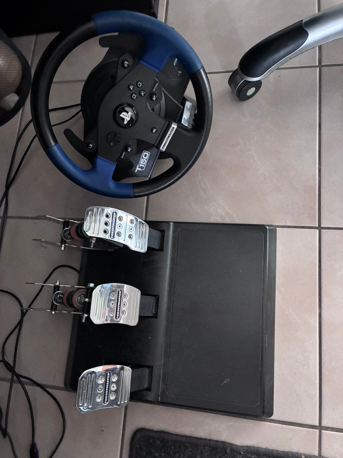 Trustmaster t150, Games en Spelcomputers, Ophalen, Zo goed als nieuw