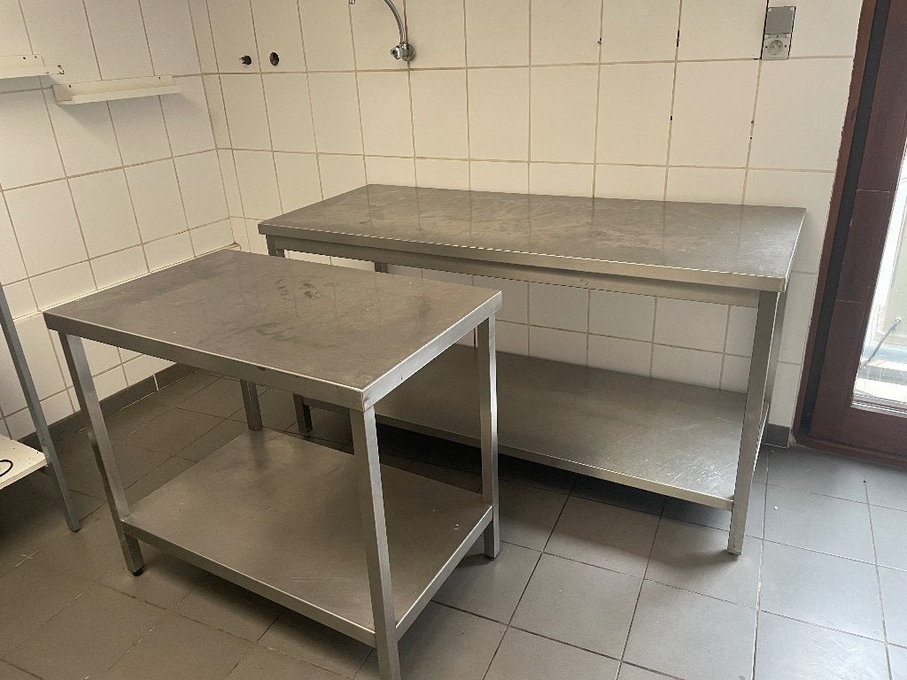 Inox werktafels, Enlèvement