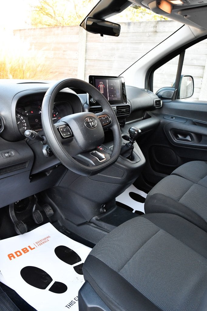 Toyota ProAce City 1.5 D4D *AC*TVA*CarPlay*, Argent ou Gris, Euro 6, Entreprise, Boîte manuelle