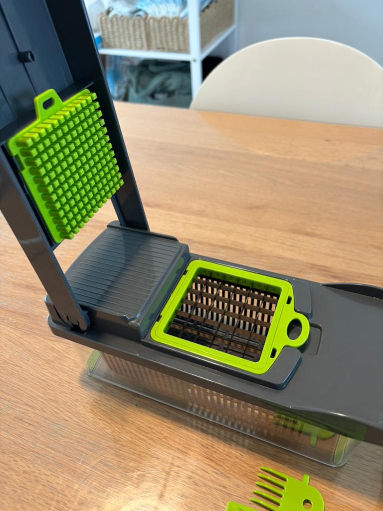 Nicer dicer allessnijder, Huis en Inrichting, Keuken | Keukenbenodigdheden, Ophalen, Zo goed als nieuw