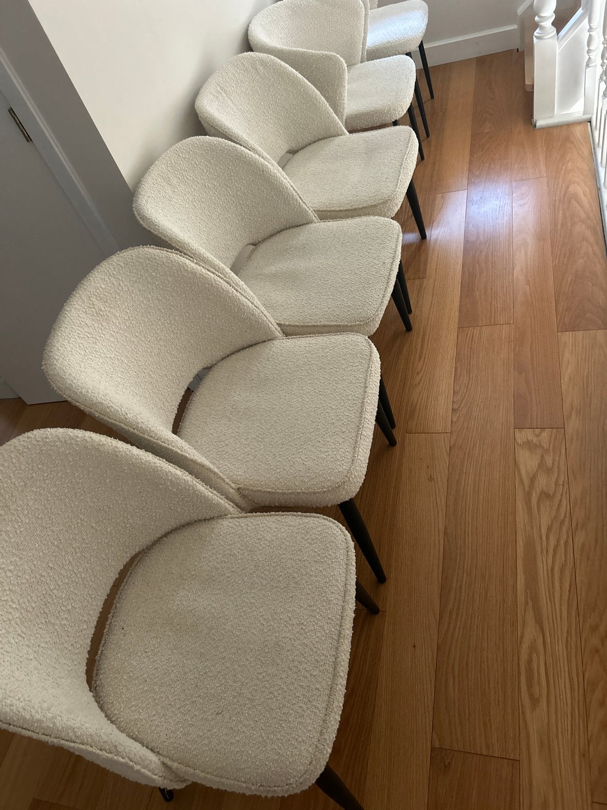 Zes eetkamerstoelen, 4 van hetzelfde type en 2 met armsteun, Huis en Inrichting, Stoelen, Ophalen, Overige materialen, Pastorij