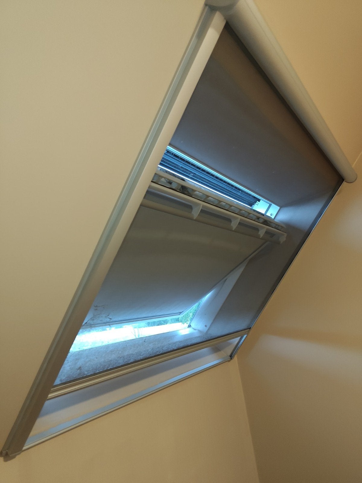 vliegenraam velux, Ophalen, Gebruikt