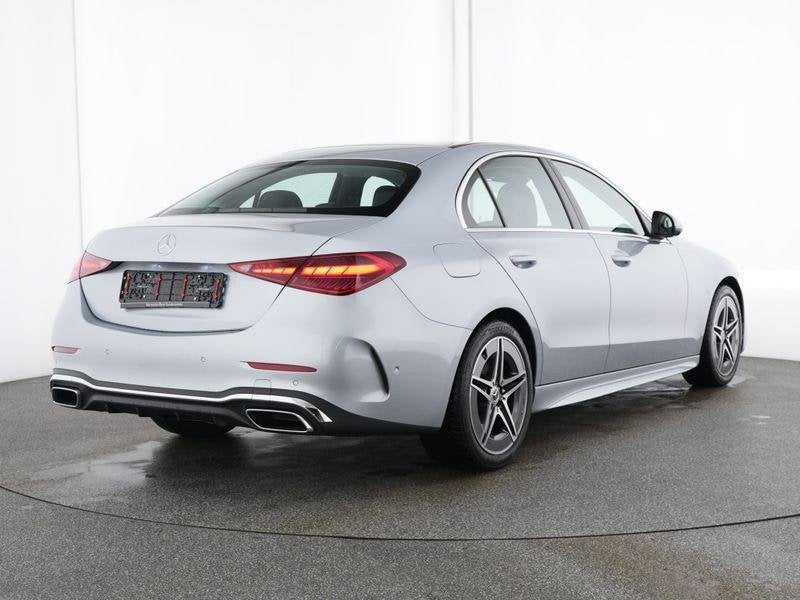 Mercedes-Benz C-Klasse 200 Berline AMG Line | Trekhaak | 360, Auto's, Automaat, 4 deurs, 4 cilinders, 1650 kg