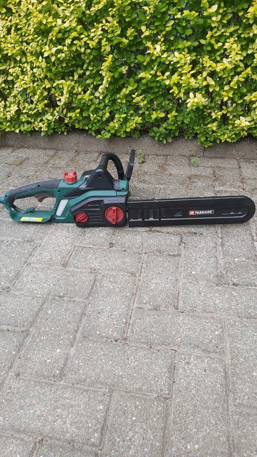 TRONÇONNEUSE ÉLECTRIQUE 2200W 60€ NEGOCIABLE, Enlèvement, Électrique