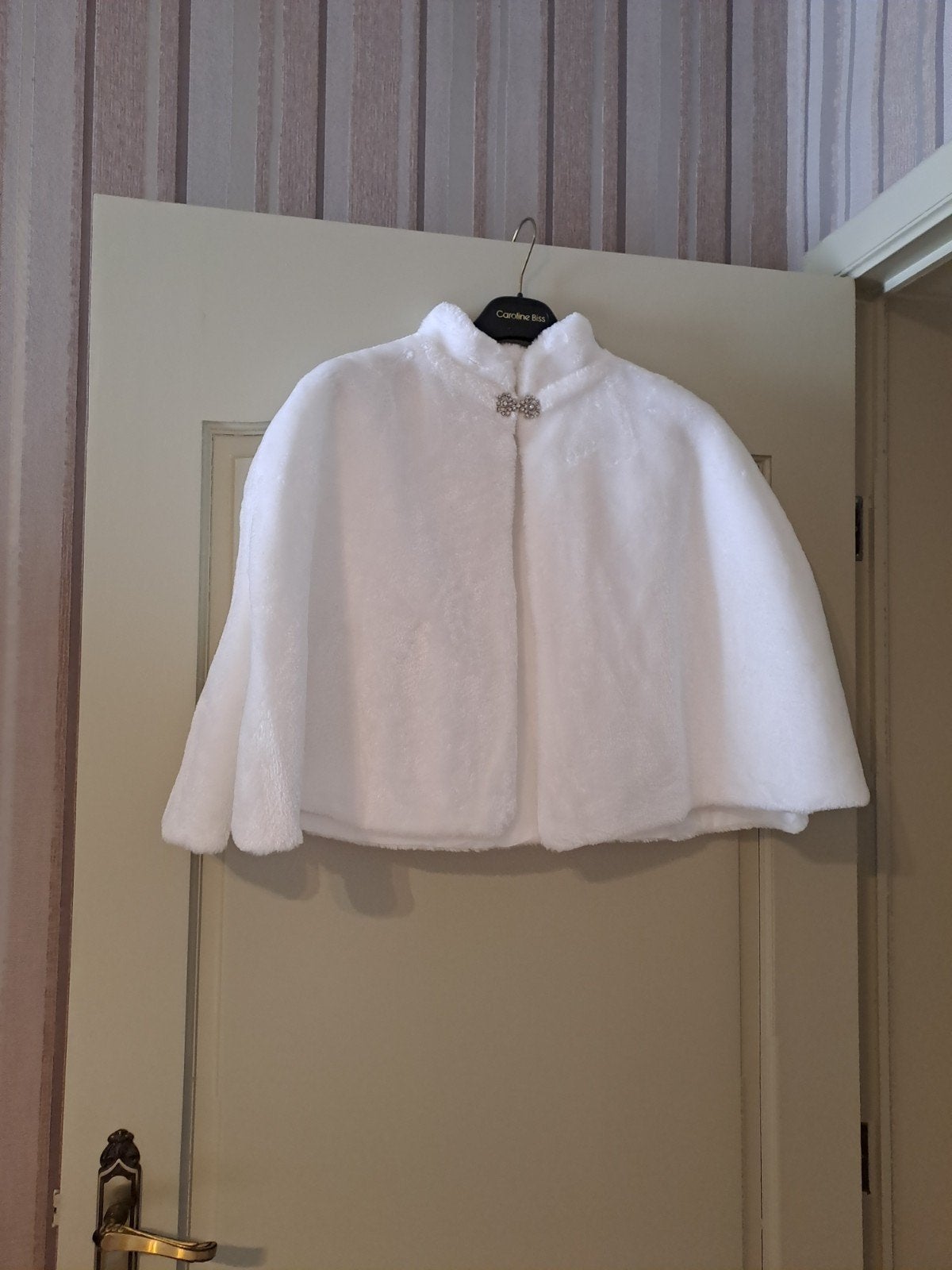Witte cape, Ophalen