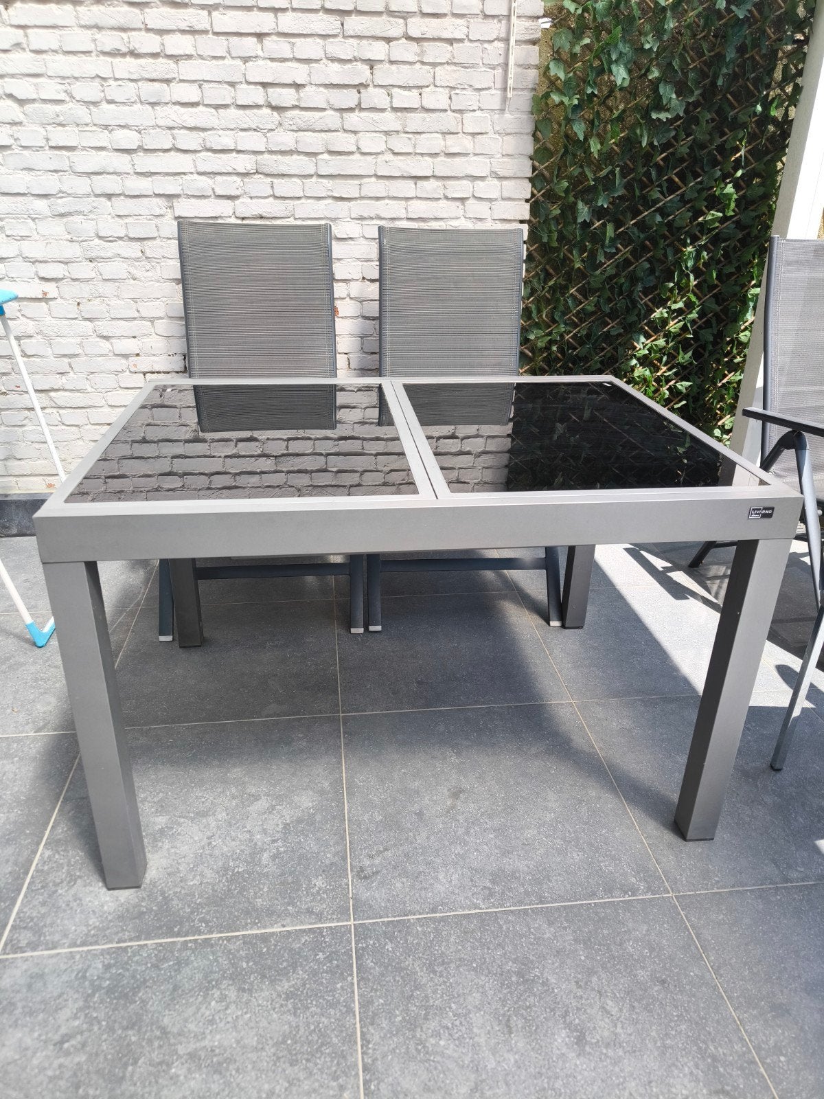 Uitschuifbare tafel voor terras of tuin, Enlèvement