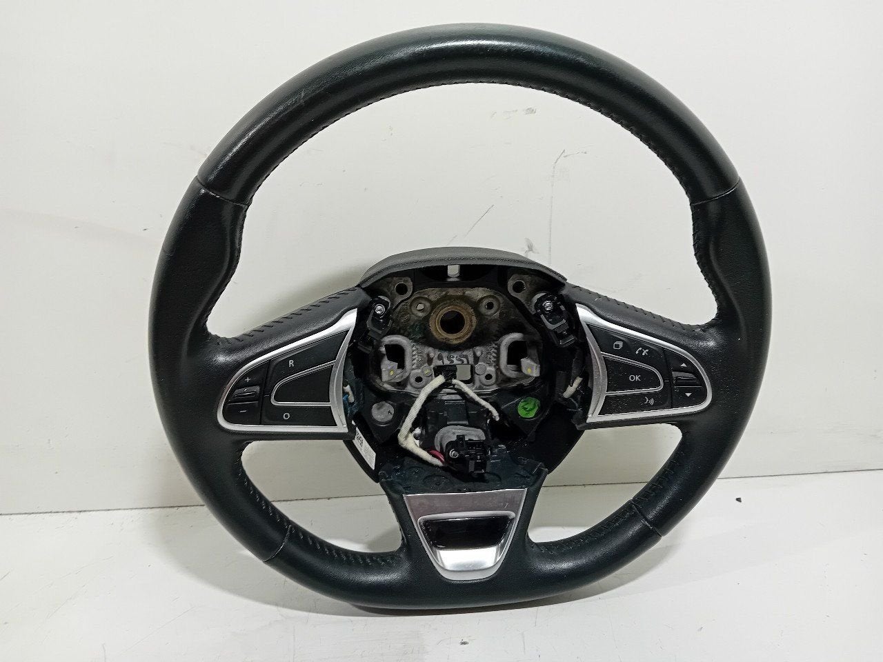 Stuur Renault Talisman, Auto-onderdelen, Besturing, Onderdelen@venauto.nl, Van der Ven Autorecycling B.V., Gebruikt, Ettenseweg 76, 4706 PB Roosendaal, The Netherlands