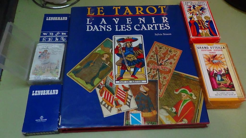 jeu tarots et mode emplois, Enlèvement ou Envoi, Utilisé, Autres sujets/thèmes, Divers