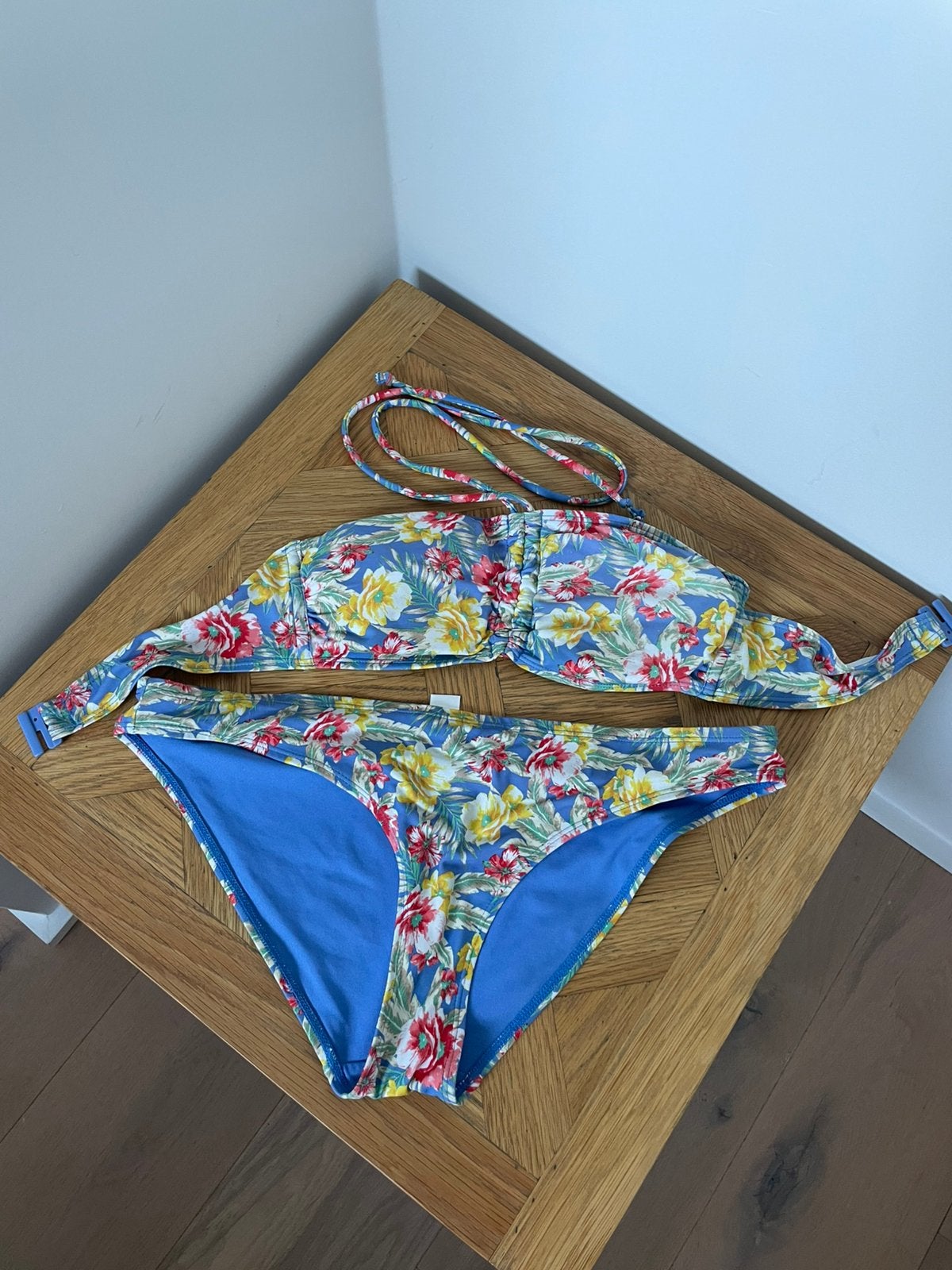 Maillot de bain Primark M, Enlèvement ou Envoi, Comme neuf, Bleu, Bikini