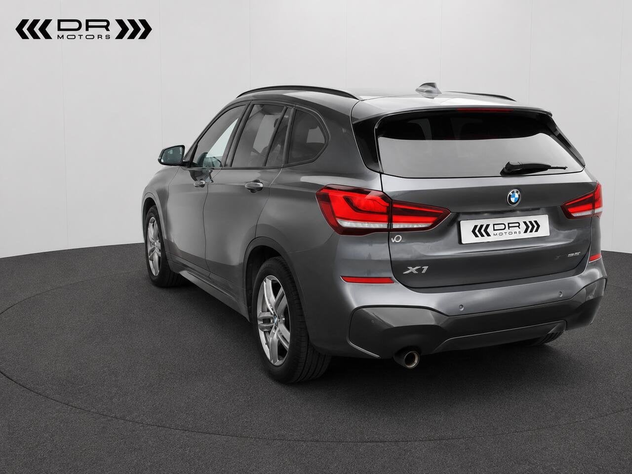BMW X1 25E X Drive - M SPORT - VERW ZETELS EN STUUR - ADAPT, Autos, BMW, Argent ou Gris, https://public.car-pass.be/vhr/f3e1f6c4-5124-45f6-8d2e-49d9a3606985