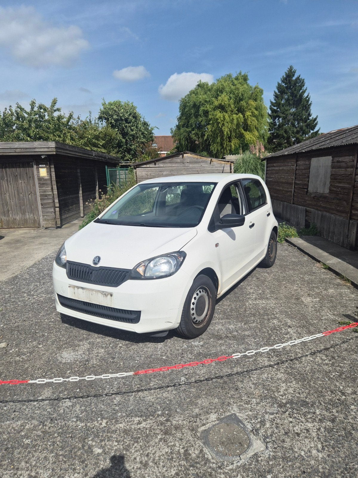 PRETE A IMMATRICULER
A vendre skoda citigo 
Année 2013 , 1l, Particulier, Essence, Achat