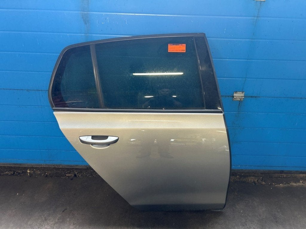 PORTE DROITE ARRIÈRE Volkswagen Golf VI (5K1), Autos : Pièces & Accessoires, Carrosserie & Tôlerie, Volkswagen, Volkswagen AG