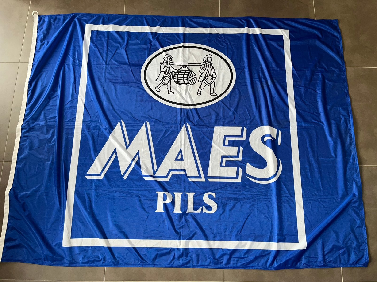 Grote vlag Maes pils 190 cm / 135 cm, Enlèvement ou Envoi, Comme neuf, Autres types, Autres marques