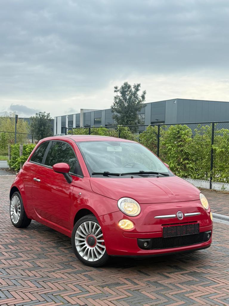 Fiat 500 Sport benzine 100pk 6 versnellingen! Gekeurd vvk!, Auto's, Voorwielaandrijving, Zwart, Leder, Particulier