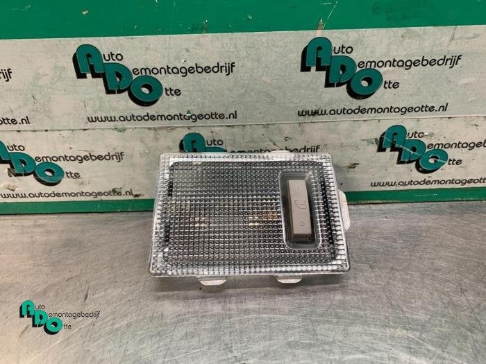 Eclairage intérieur avant d'un Opel Corsa (Corsa D 07-), -, Opel, 3 mois de garantie, Utilisé