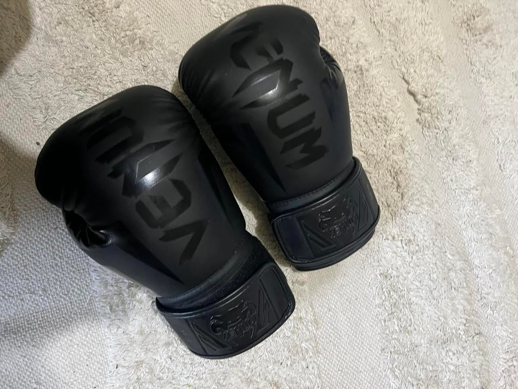 GANTS DE BOXE 14OZ VENUM ELITES , BOXING GLOVES, Enlèvement, Neuf, Gants de boxe