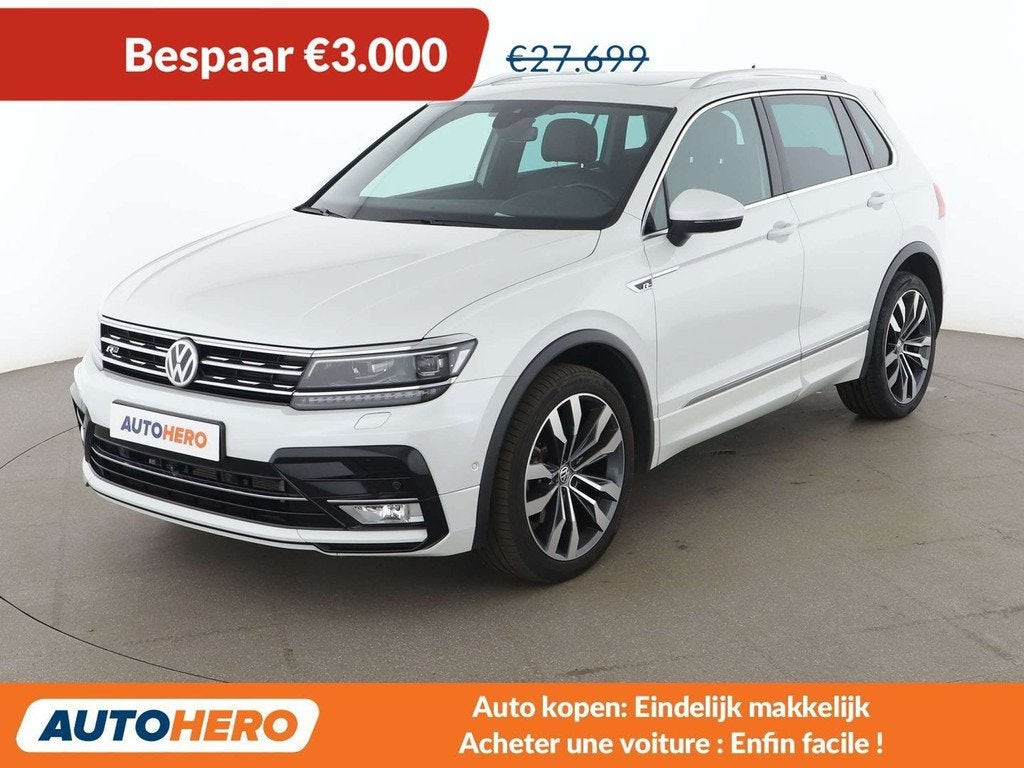 Volkswagen Tiguan 2.0 TSI Highline 4Motion BlueMotion Tech, Auto's, Automaat, Gebruikt, Zwart, 1984 cc